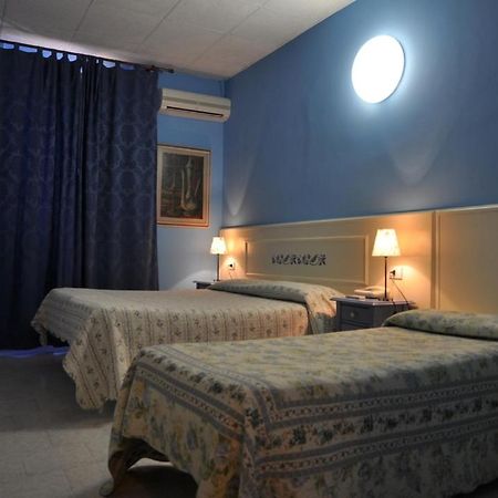 Hotel Regina Florence Luaran gambar