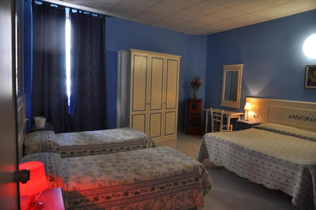 Hotel Regina Florence Luaran gambar